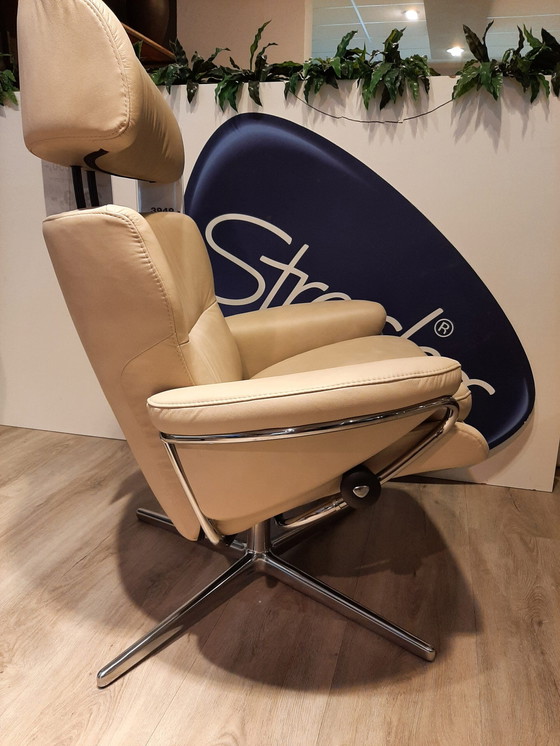 Image 1 of Stressless Rome recliner with ottoman