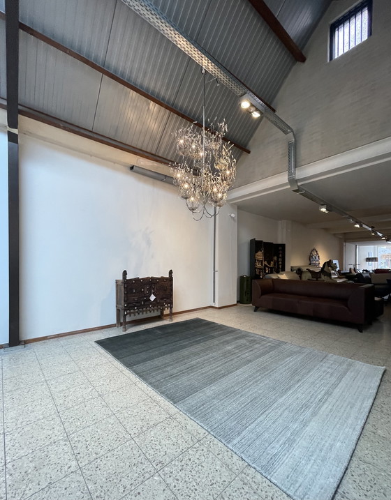 Image 1 of Leolux Evidence Milan Grey 200 x 300