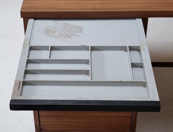 Image 1 of bureau des années 70