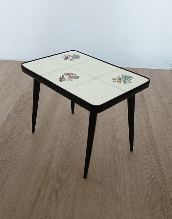 Image 1 of Table d'appoint Vaza Roden avec tableau en carreaux