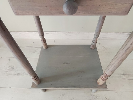 Image 1 of Tavolino laterale in legno massello