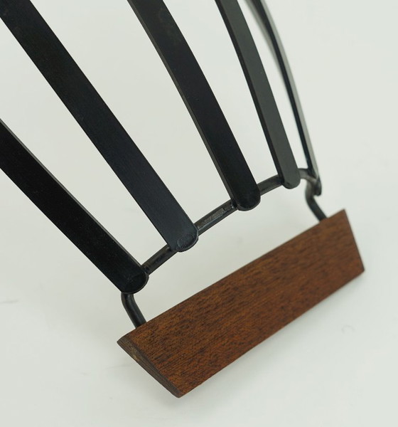Cesto Frutta Vintage Anni '50 Metallo Nero e Manici in Legno Teak Stile Bertoia – Ciotole, Wood (photo 5 of 8)
