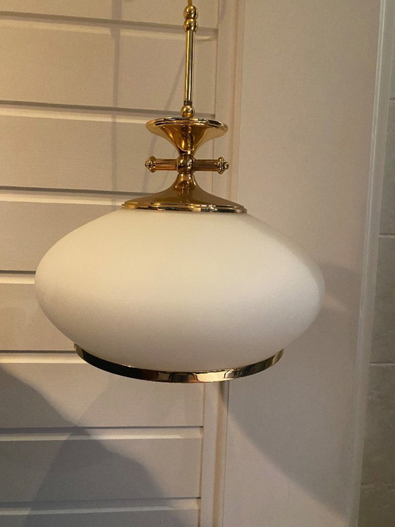 Image 1 of Wit met gouden hanglamp