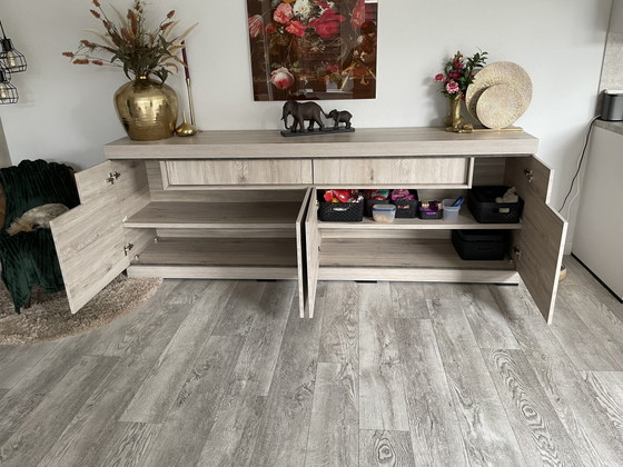 Image 1 of Dressoir 