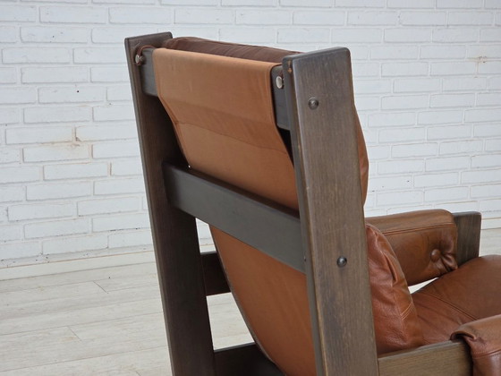 Image 1 of Sillón escandinavo años 70, mobiliario de piel, lona, ​​madera de roble.