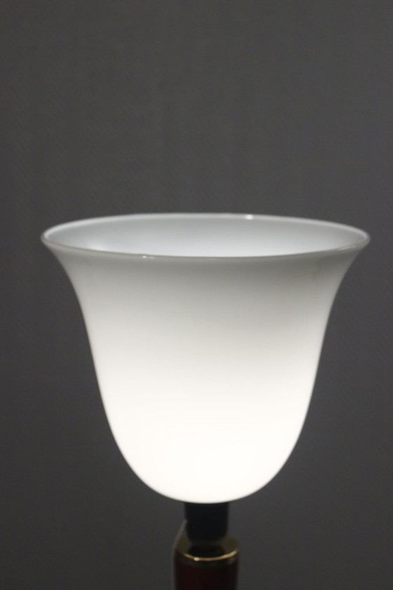 Image 1 of Vintage Mazda-lamp van hout, messing en opaalglas, Art Deco-design, 20e eeuw.