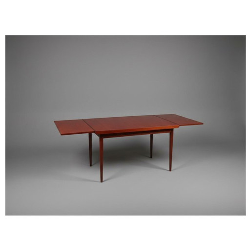 Mesa de comedor extensible Fristho vintage de teca de 1966.