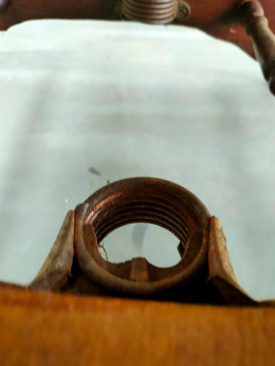 Image 1 of Sedia a dondolo antica vintage con meccanismo a bobina