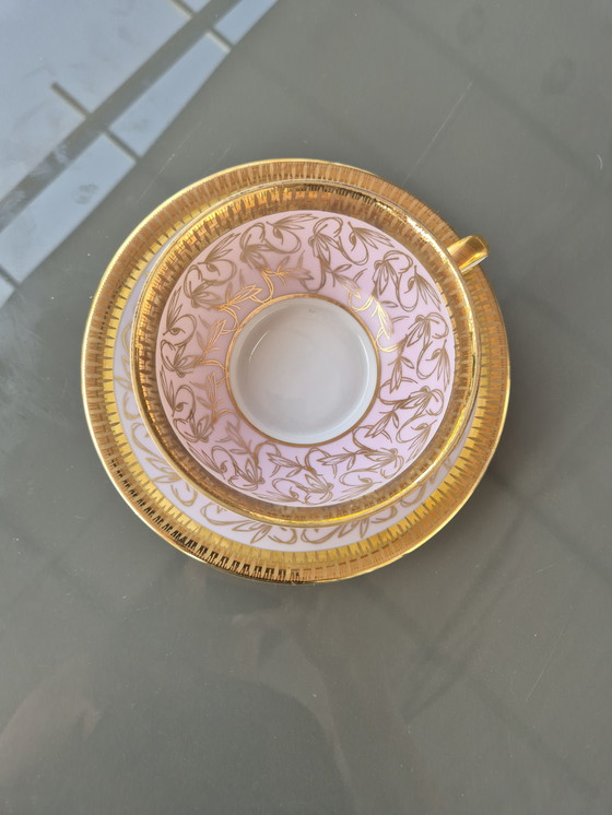 Image 1 of Elegante tazza da tè e piattino Bavaria d'epoca - Rosa con motivi floreali dorati - metà del XX secolo