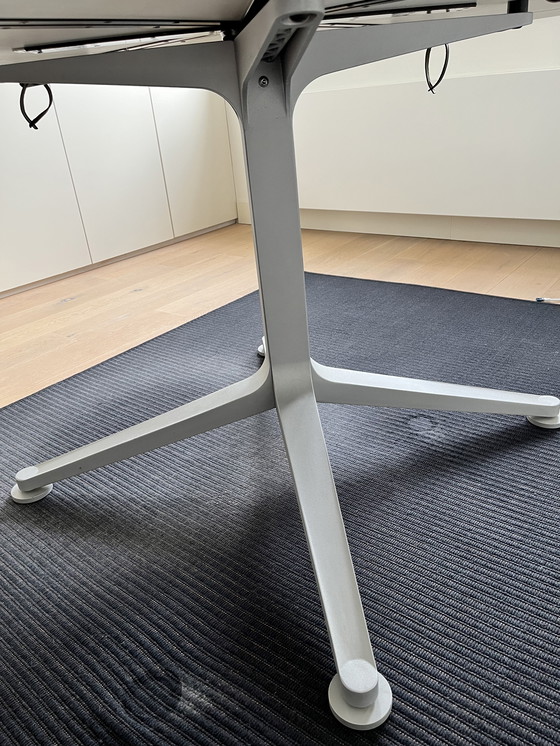 Image 1 of Zanotta Radice Quadra table blanc