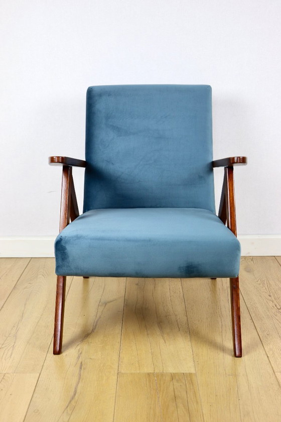 Image 1 of B-310 VAR fauteuil in zeeblauw fluweel. 2 stuks beschikbaar.