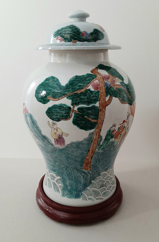 Image 1 of XL Chinese porcelain vase with lid, 1960s