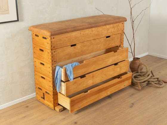 Image 1 of Caja de bóveda reciclada, cómoda