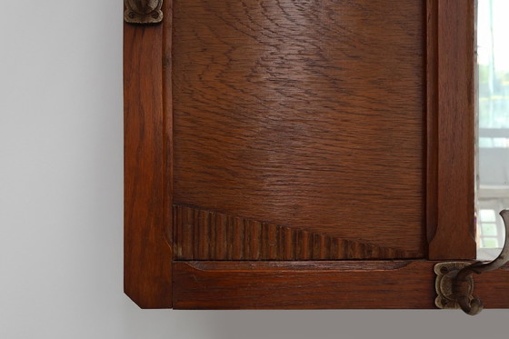 Image 1 of Art Deco Eiche geschnitzt Wandgarderobe mit Spiegel, Frankreich 1920er Jahre