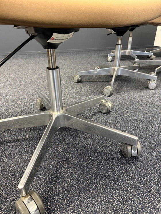 Image 1 of Gispen Triennial Classic – Set mit 6 Konferenzstühlen im niederländischen Design – Aluminiumgestell