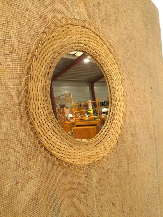 Image 1 of Grande specchio rotondo in rattan