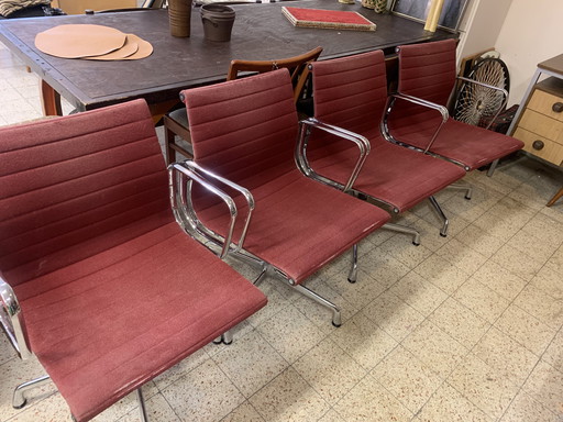 4x chaises design marque : vitra wine red