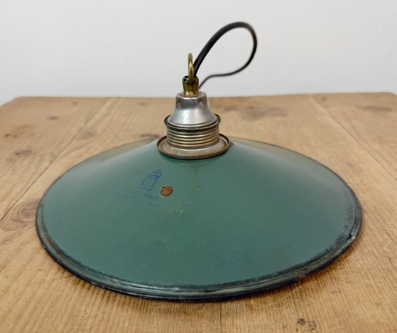 Industrial Green Enamel Light, 1950s – Pendant lamps, Iron, Metal (photo 12 of 17)
