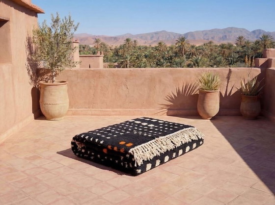 Image 1 of Tapis d’atlas marocain fait main artisanal 150/250 cm