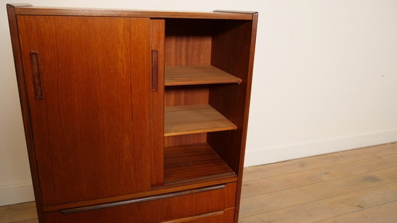 Image 1 of Vintage wandkast | Schuifdeuren | Deens design | 120 cm