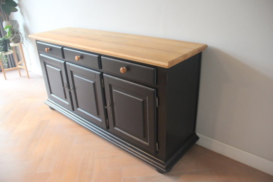 Credenza nera con piano e cassetti in rovere. – Credenze, Metal, Wood (photo 4 of 12)