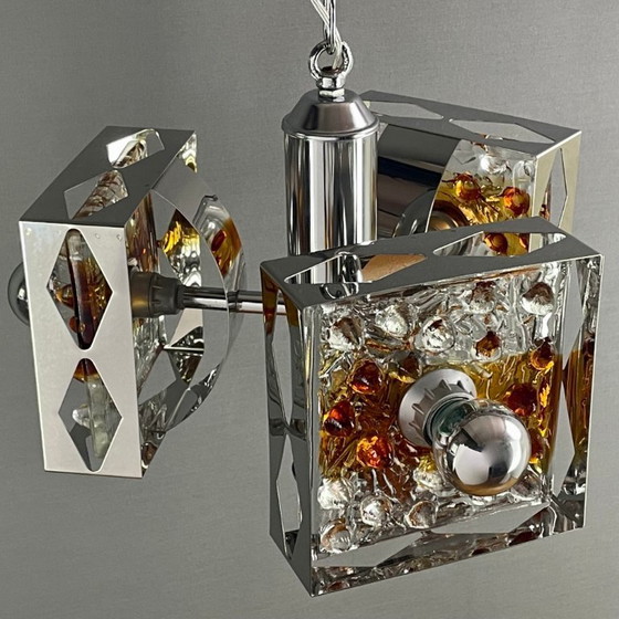 Image 1 of Toni Zuccheri per Mazzega, lampada a sospensione a tre luci in vetro di Murano e cromo degli anni Settanta.