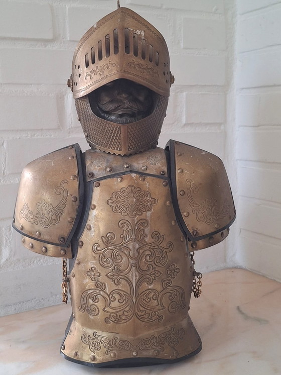 Image 1 of NIKKA Ridderbuste Brons Whisky Knight Decanter Japan. Bernsteinflasche und 6 Bernsteingläser