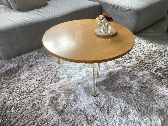 Image 1 of Mesa de centro redonda de estilo escandinavo