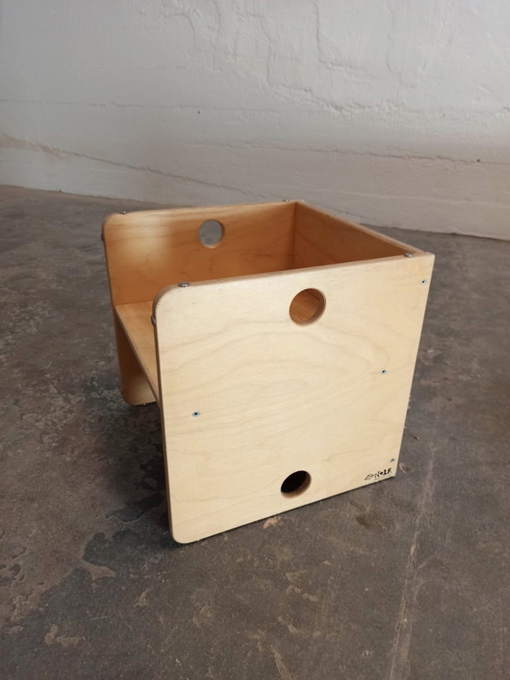 Image 1 of Conjunto Montessori de mesa y sillas de madera para niños