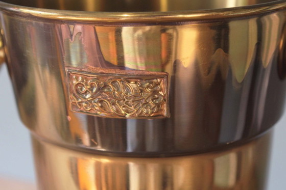 Image 1 of Cubitera de latón antigua