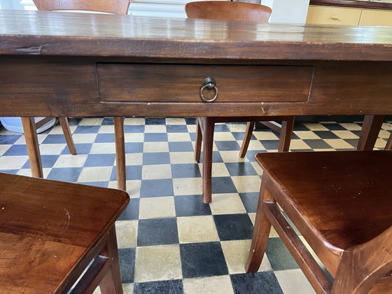 Image 1 of Table à manger robuste (Indonésie) avec 5 chaises