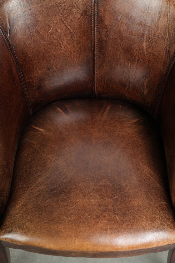 Image 1 of 2x handige schapenleren bijzetstoel/ fauteuil/tubchair met karakter en een mooi patina