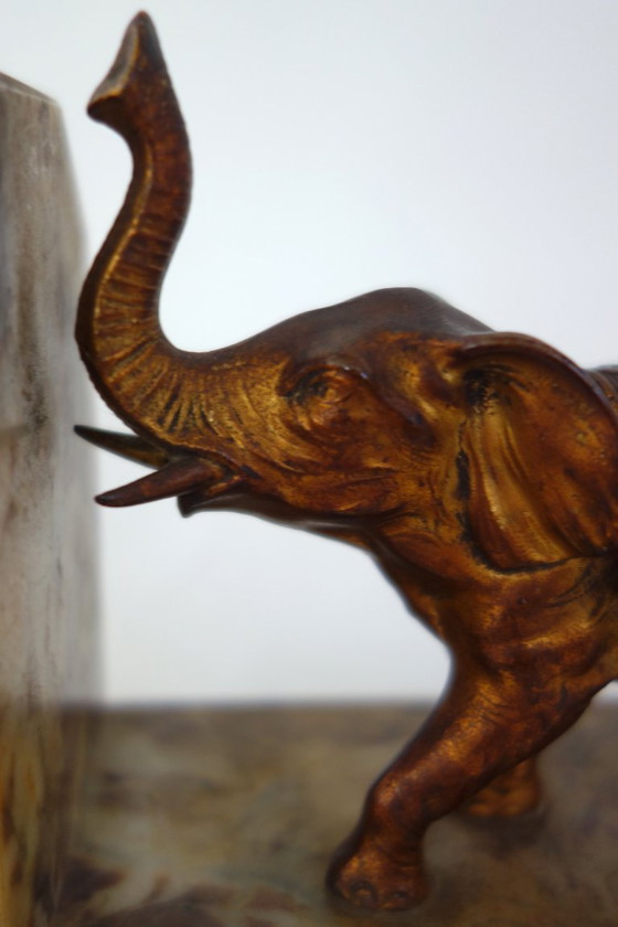 Image 1 of Coppia di fermalibri vintage a forma di elefante in marmo e oro