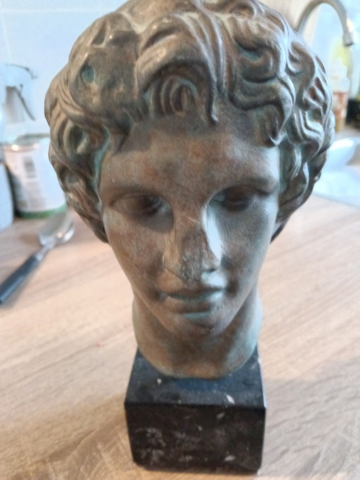 Bronze bust of Alexander the Great