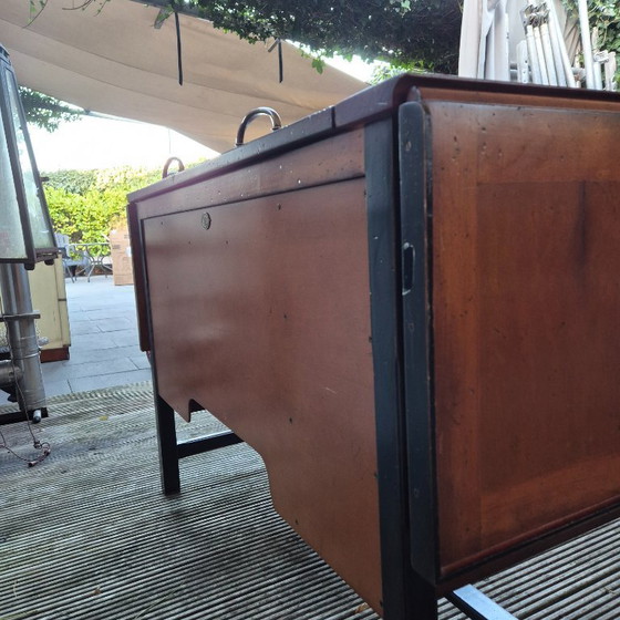 Image 1 of Authentic Models (AM)