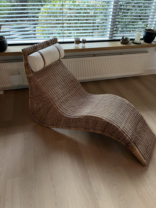 Vintage IKEA Karlskrona Rattan Chaise Longue with Original Leather Headrest – Excellent Condition