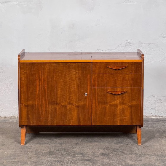 Image 1 of Mid-Century Dressoir van František Jirák voor Tatra Nábytok, jaren 60