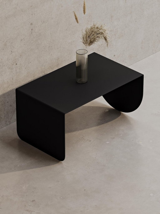 Tavolino da caffè minimalista in metallo | Tavolino moderno per soggiorno | Tavolino bianco e nero | 60x30x37 cm