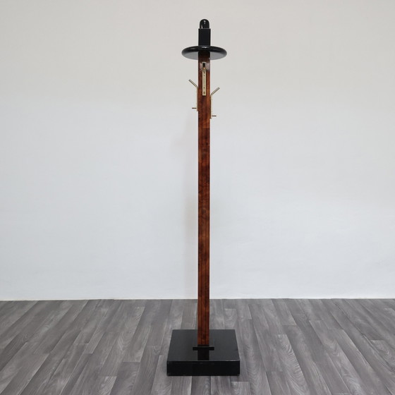 Image 1 of PERCHERO ATRIBUIDO A WILLY RIZZO, EN BRIAR WOOD, DÉCADA DE 1970