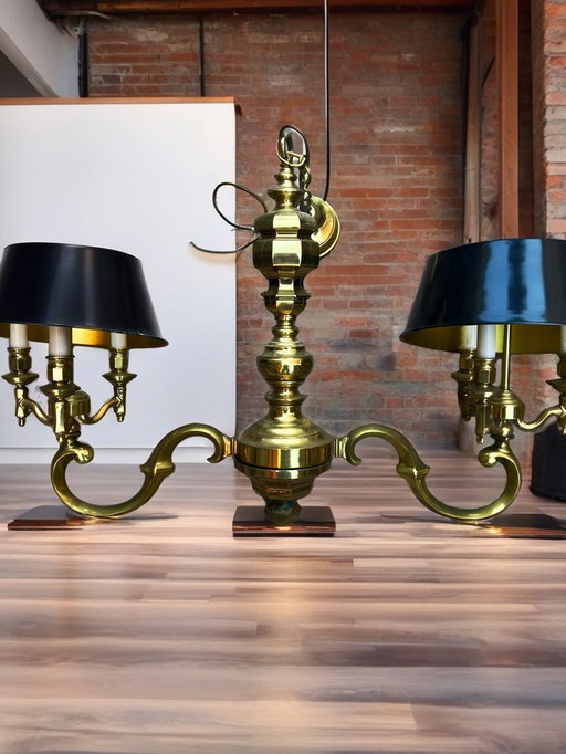 Lampadario in stile bouillotte in ottone massiccio del 1970 6 luci con paralumi neri