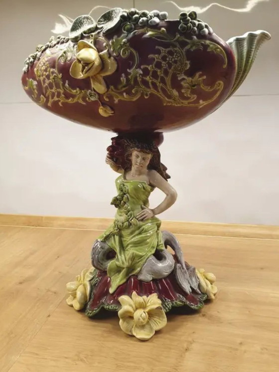 Image 1 of Monumentales Majolika-Figuren-Mittelstück, Böhmen, um 1900