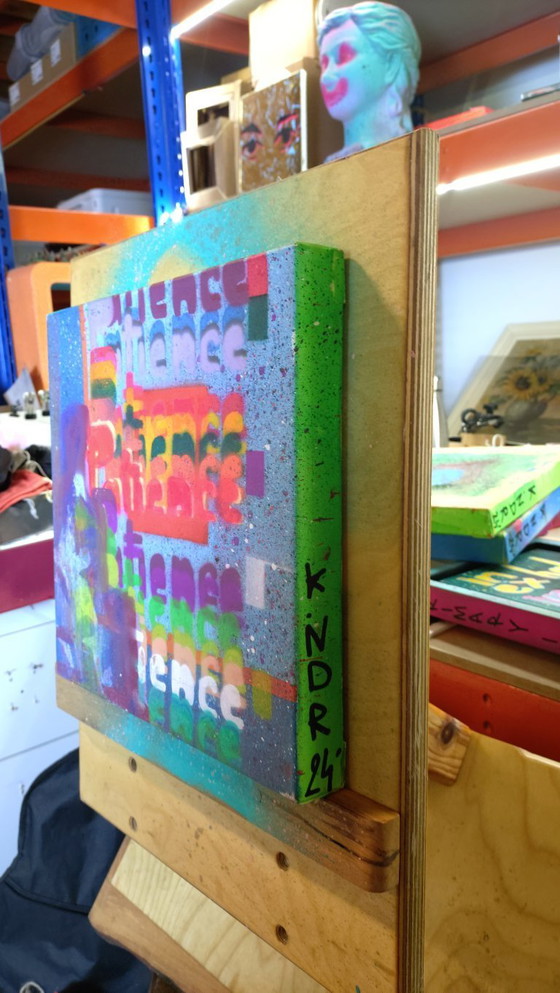 Image 1 of Is liefde - visuele filosofie met behulp van acrylverf, graffiti en sjablonen