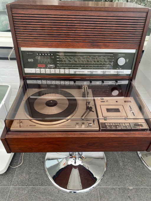 Space age Rosita Commander stereo system