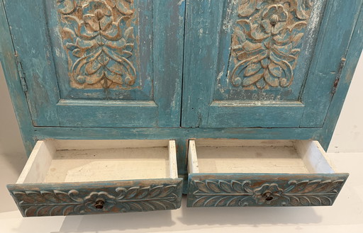 Vintage blauwe handgemaakte Indiase kast