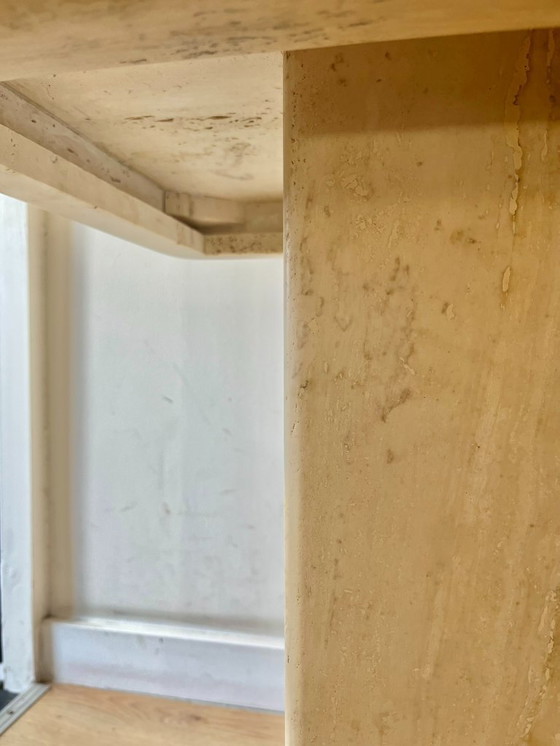 Image 1 of Table d'appoint luxueuse en travertin