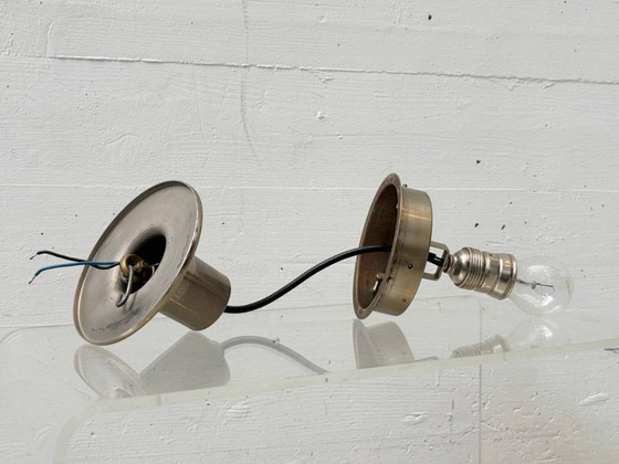 Image 1 of Suspension vintage en verre opalin cubique, années 1940