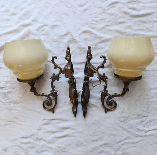 Pair of Vintage Wall lights in Burnished Brass and Opaline Glass - Baroque Style