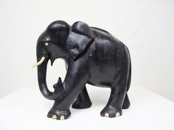 Piccolo elefante in ebano – Sculture, Wood (photo 3 of 5)