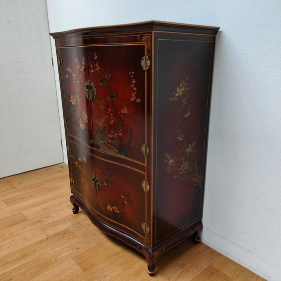 Image 1 of Vintage Chinese bridal cabinet sideboard Chinoiserie cabinet