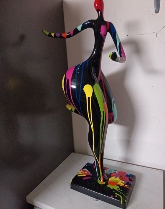 Image 1 of Chica bailarina